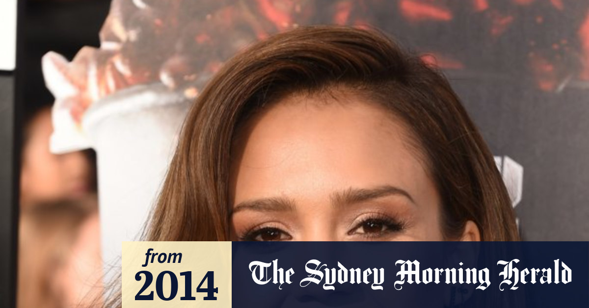 How to wear your hair with a part